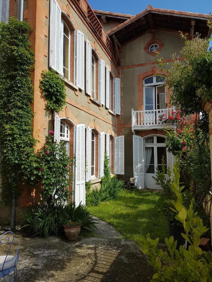 B&B Le Domaine Des Marcoujans Saint-Elix-le-Chateau Екстериор снимка